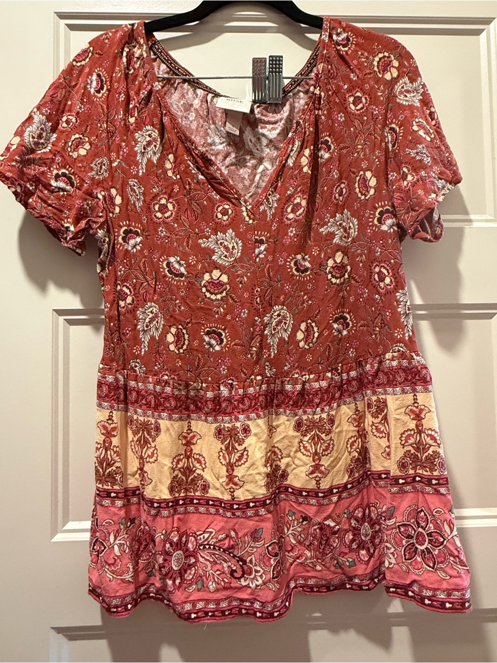 Knox Rose Rust Floral V-Neck Tunic with Cream & Pink Border